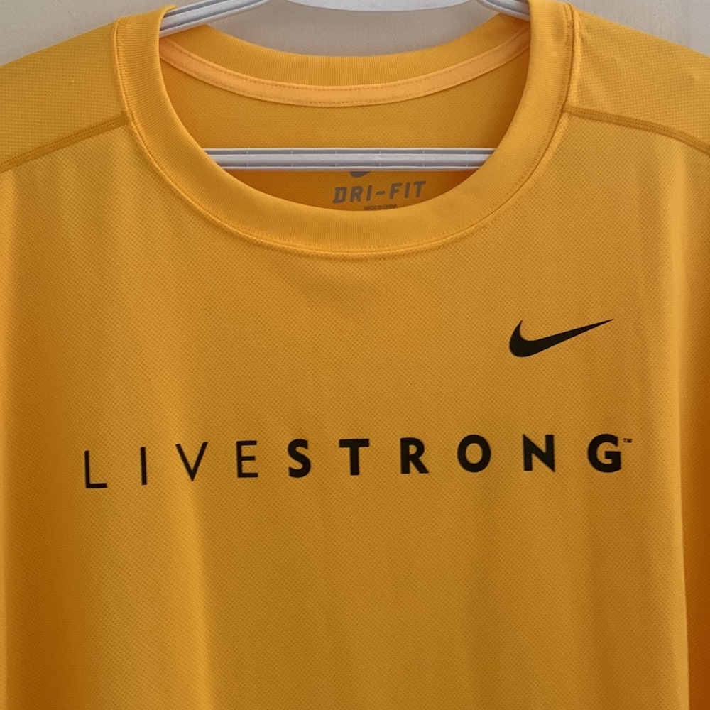 Men’s Nike shirt - Picture 2 of 6